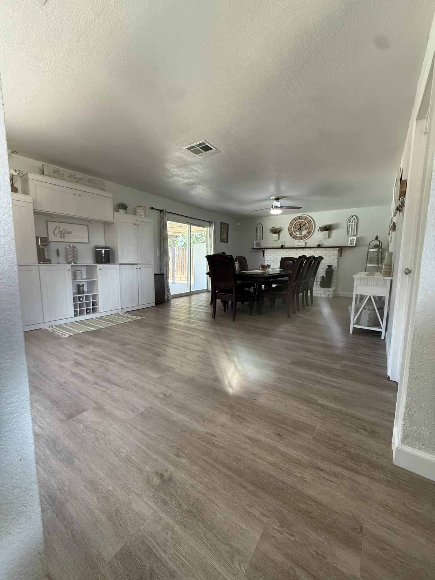 1074 Raymond Road Hanford, CA 93230 - Photo 10 of 33 IMG_8017