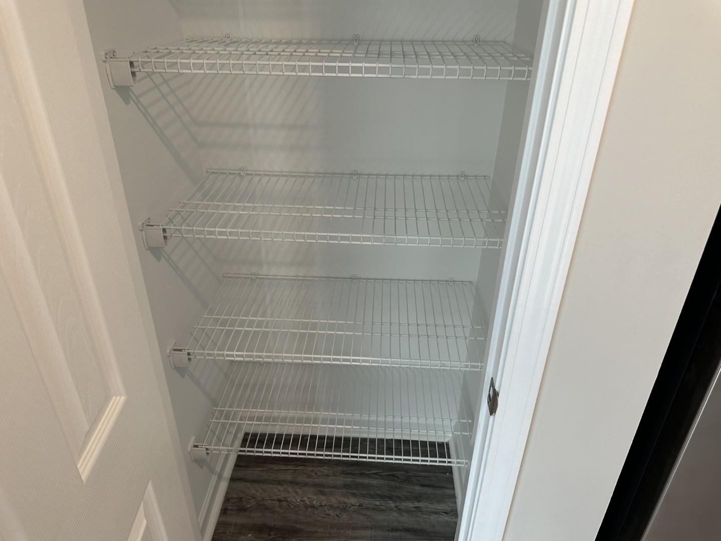 712 Keeshono St Union, Unit 712 Union City, GA 30291 - Photo 11 of 22 a close view of cabinet