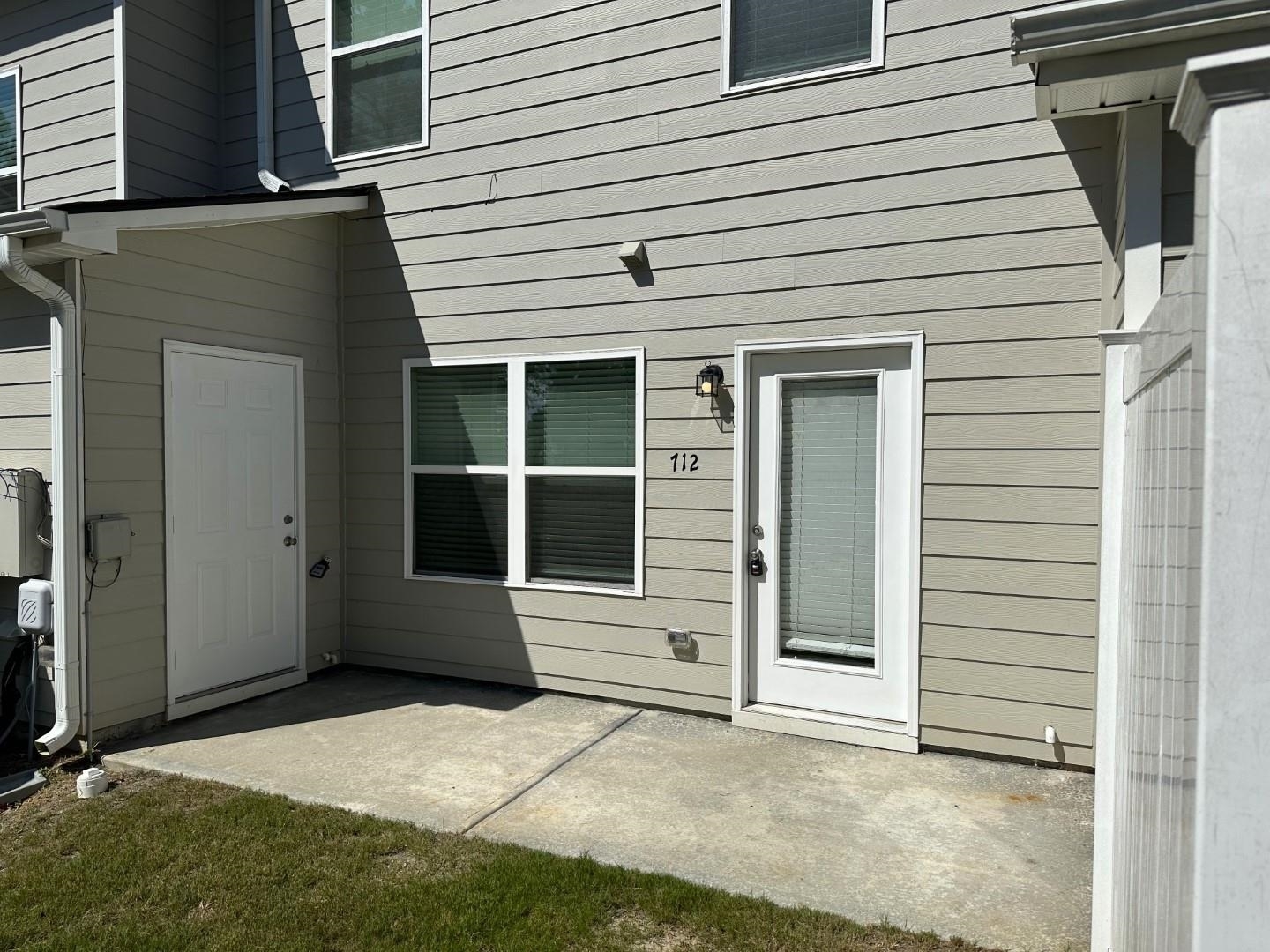 712 Keeshono St Union, Unit 712 Union City, GA 30291 - Photo 4 of 22 a view of entrance of the house