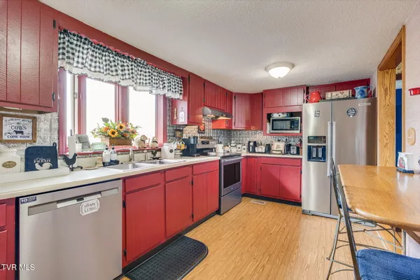 $375,000 | 1138 East Main Street, Jonesborough, TN 37659