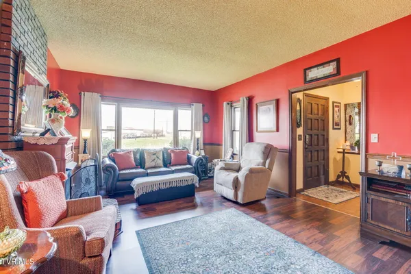 $375,000 | 1138 East Main Street, Jonesborough, TN 37659