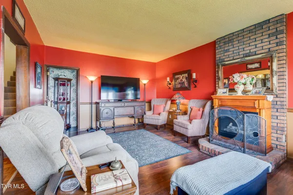 $375,000 | 1138 East Main Street, Jonesborough, TN 37659