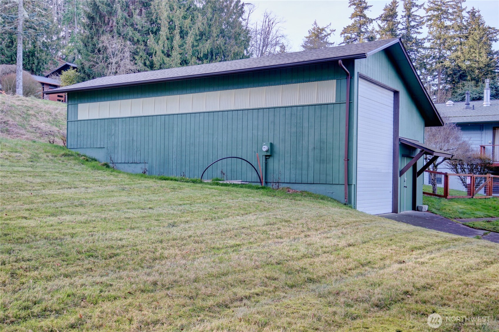 4116 Mitchell Drive Anacortes, WA 98221 - Photo 12 of 39 a backyard of a house