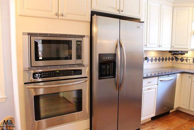 1160 Audubon Road Grosse Pointe, MI 48230 - Photo 17 of 30 31138272-16.JPG