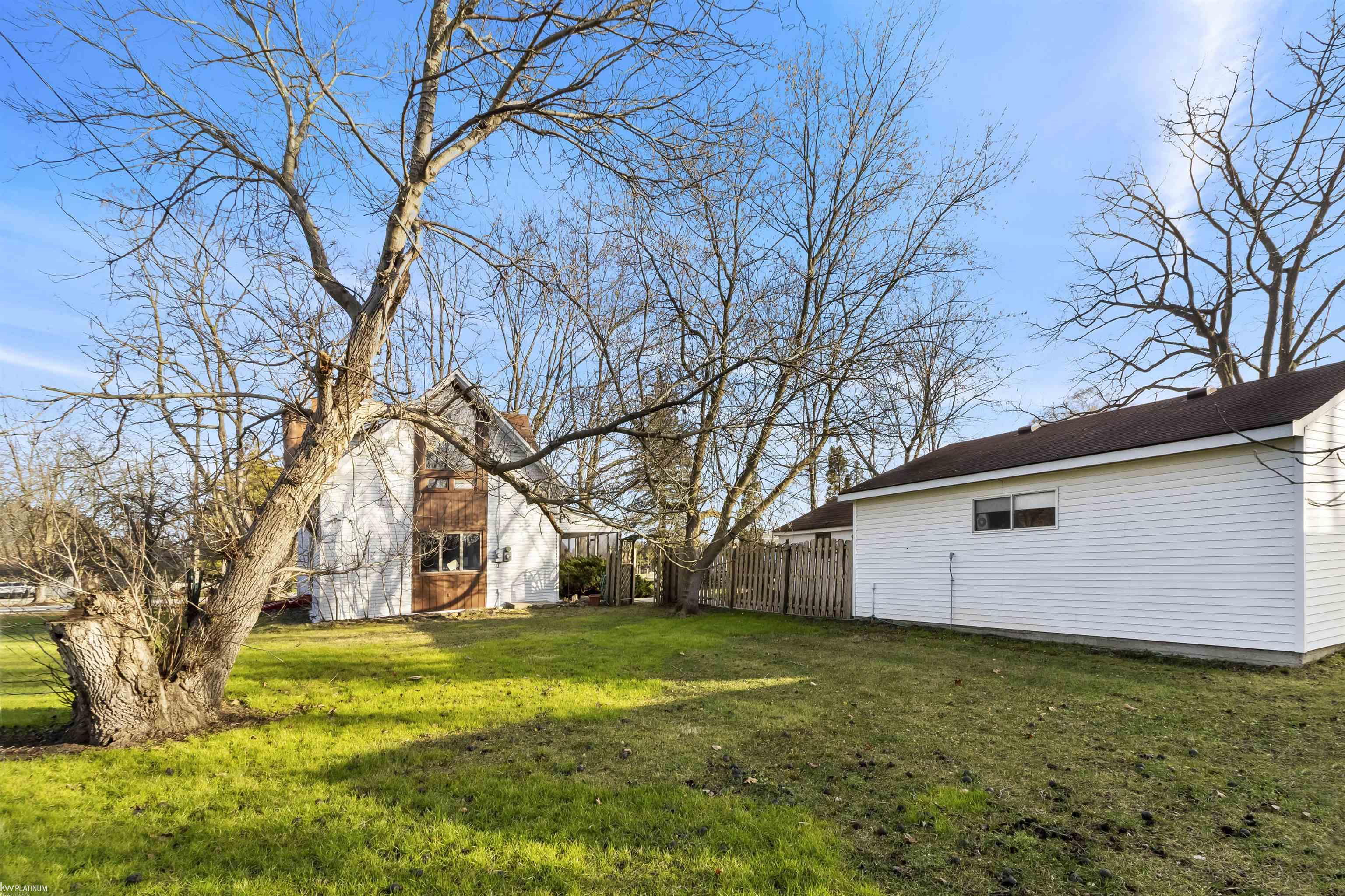 56505 Omo Road Macomb, MI 48042 - Photo 14 of 46 50130771-d79c16ea-7919-4640-90a7-4edec6ffad41.JPG