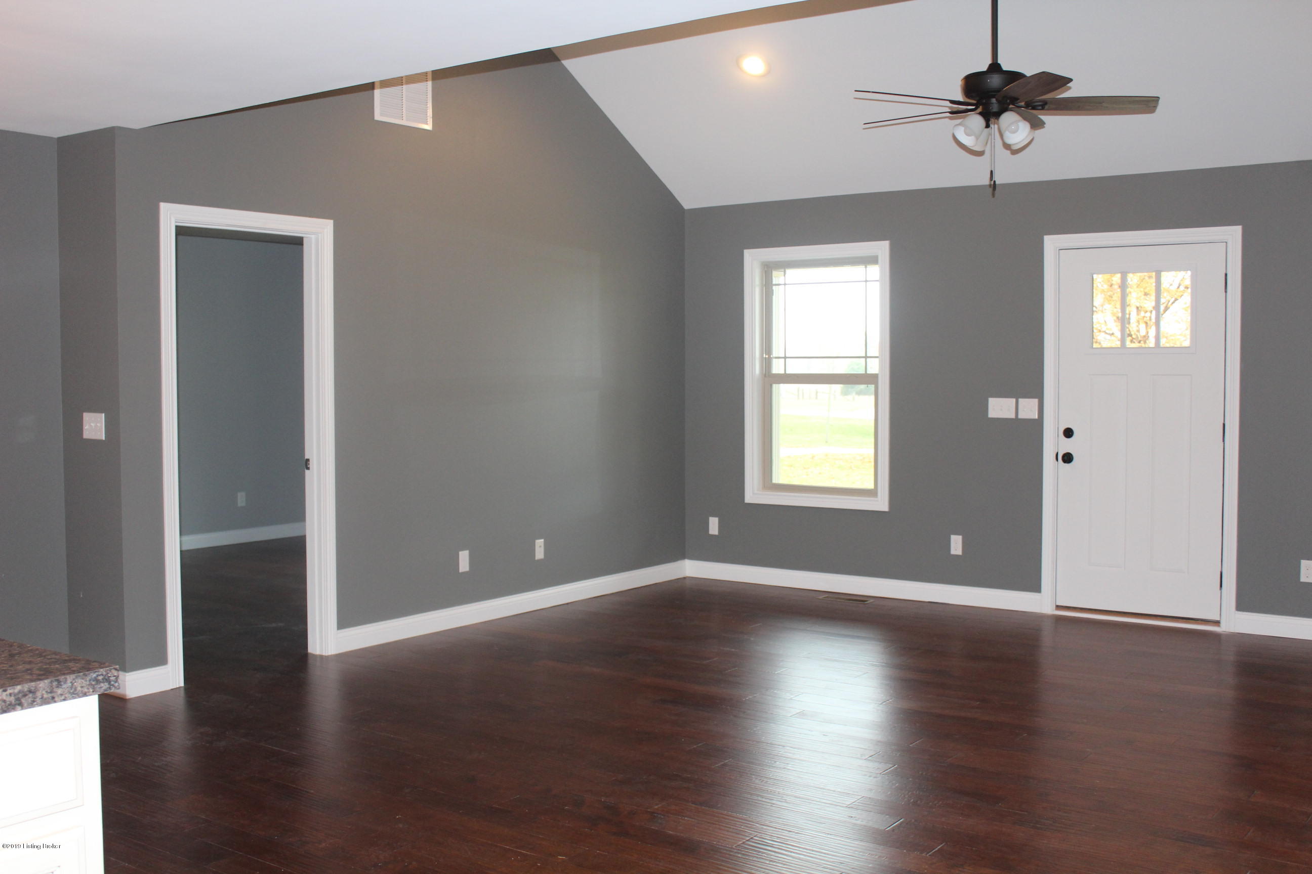 3574 Cane Run Road Springfield, KY 40069 - Photo 9 of 17 IMG_2490_1