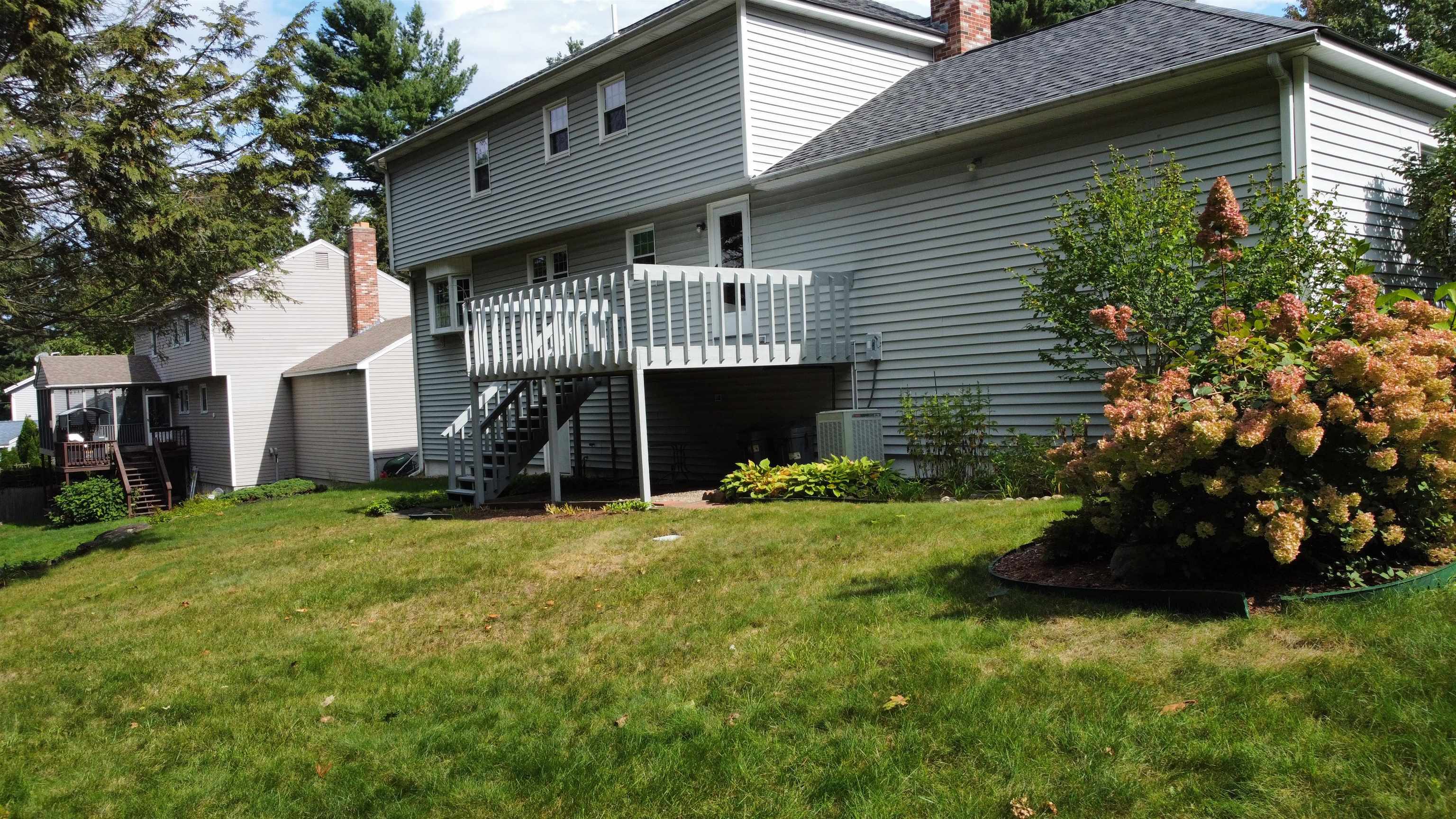 87 Peele Road Nashua, NH 03062 - Photo 32 of 40