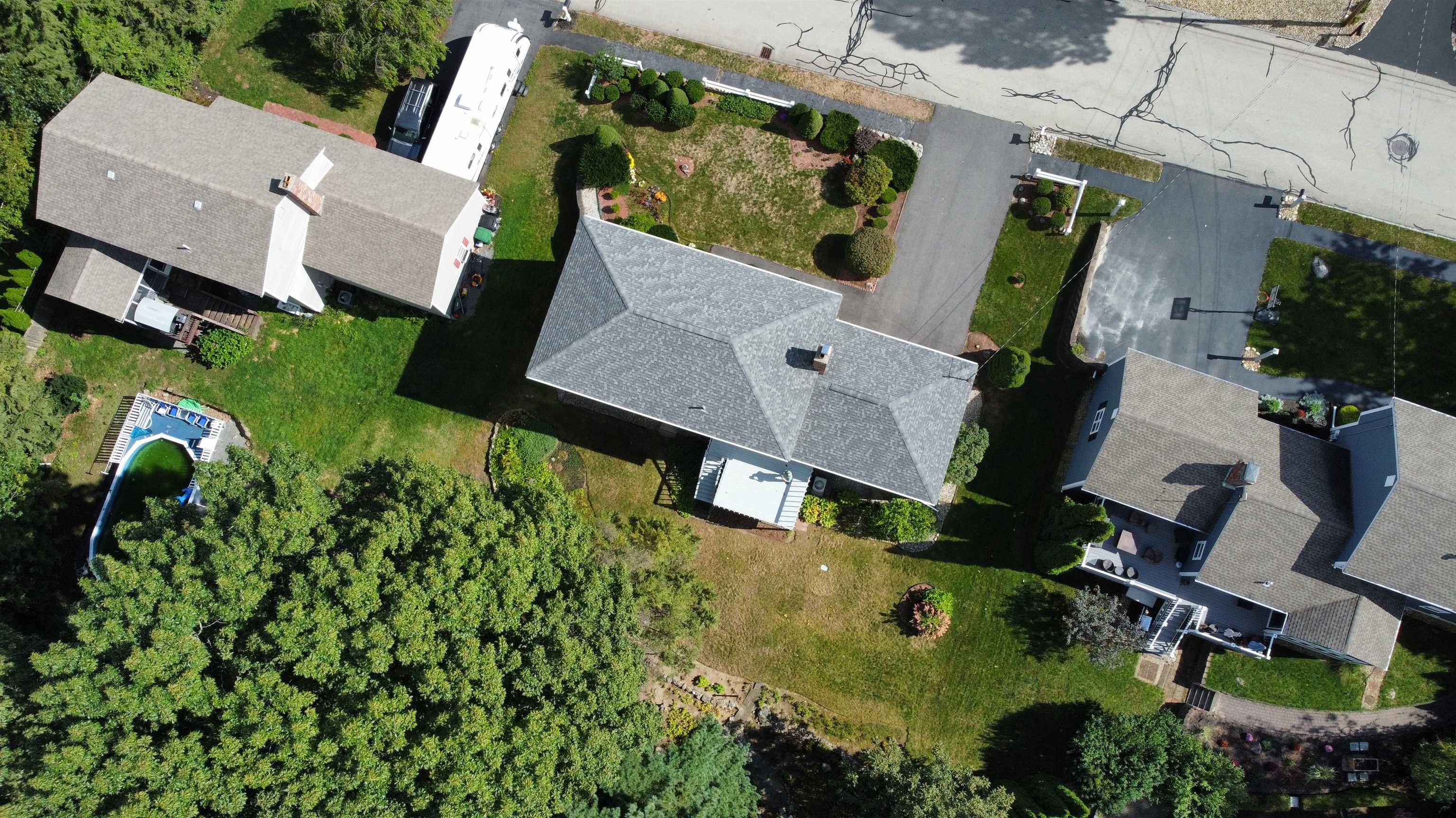 87 Peele Road Nashua, NH 03062 - Photo 36 of 40