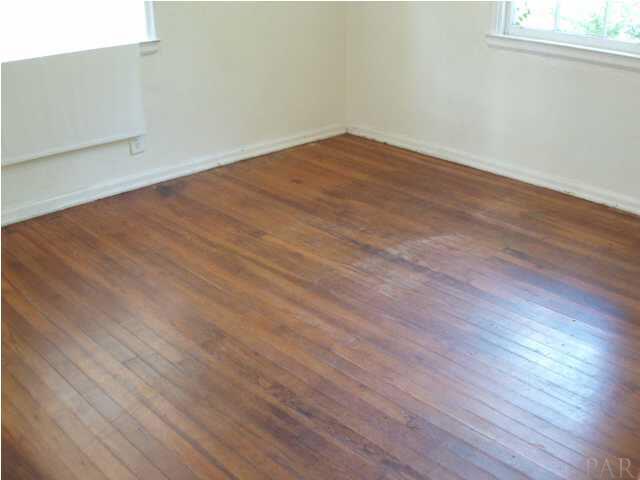 212 Bryant Road Pensacola, FL 32507 - Photo 6 of 17 Gallery Image 6