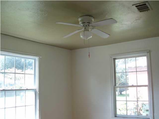 212 Bryant Road Pensacola, FL 32507 - Photo 8 of 17 Gallery Image 8