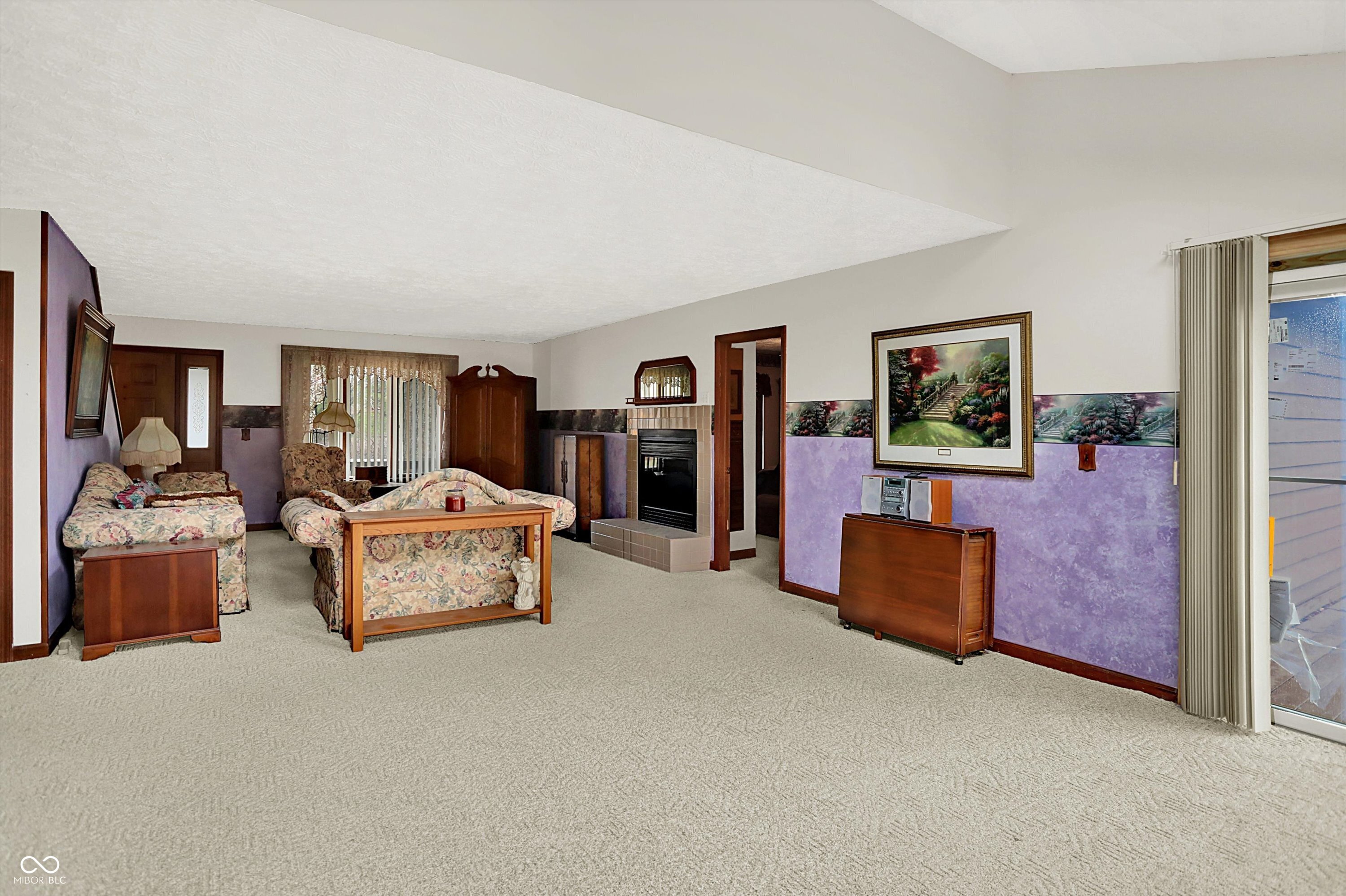 8537 Railroad Road Indianapolis, IN 46217 - Photo 7 of 34