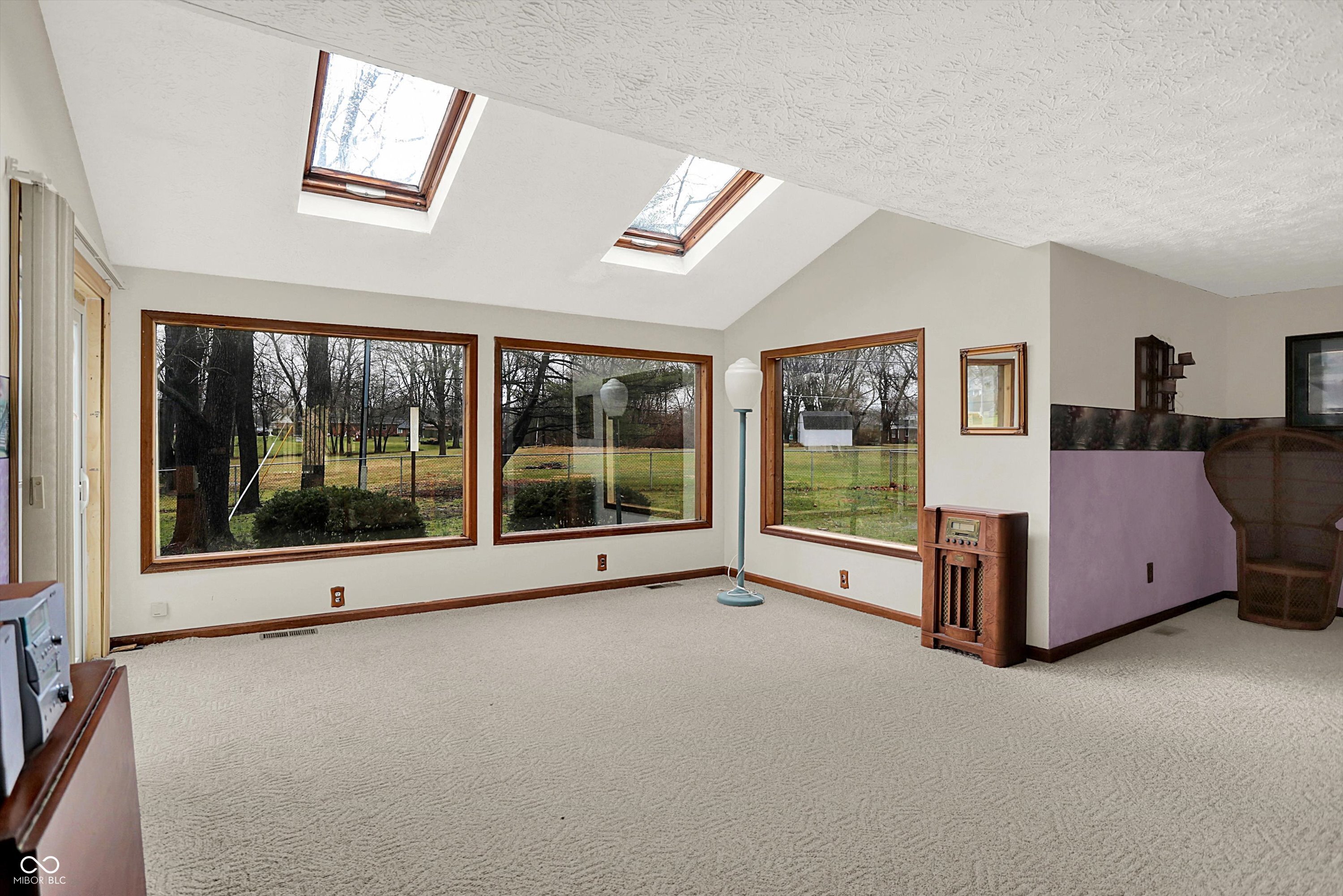 8537 Railroad Road Indianapolis, IN 46217 - Photo 9 of 34