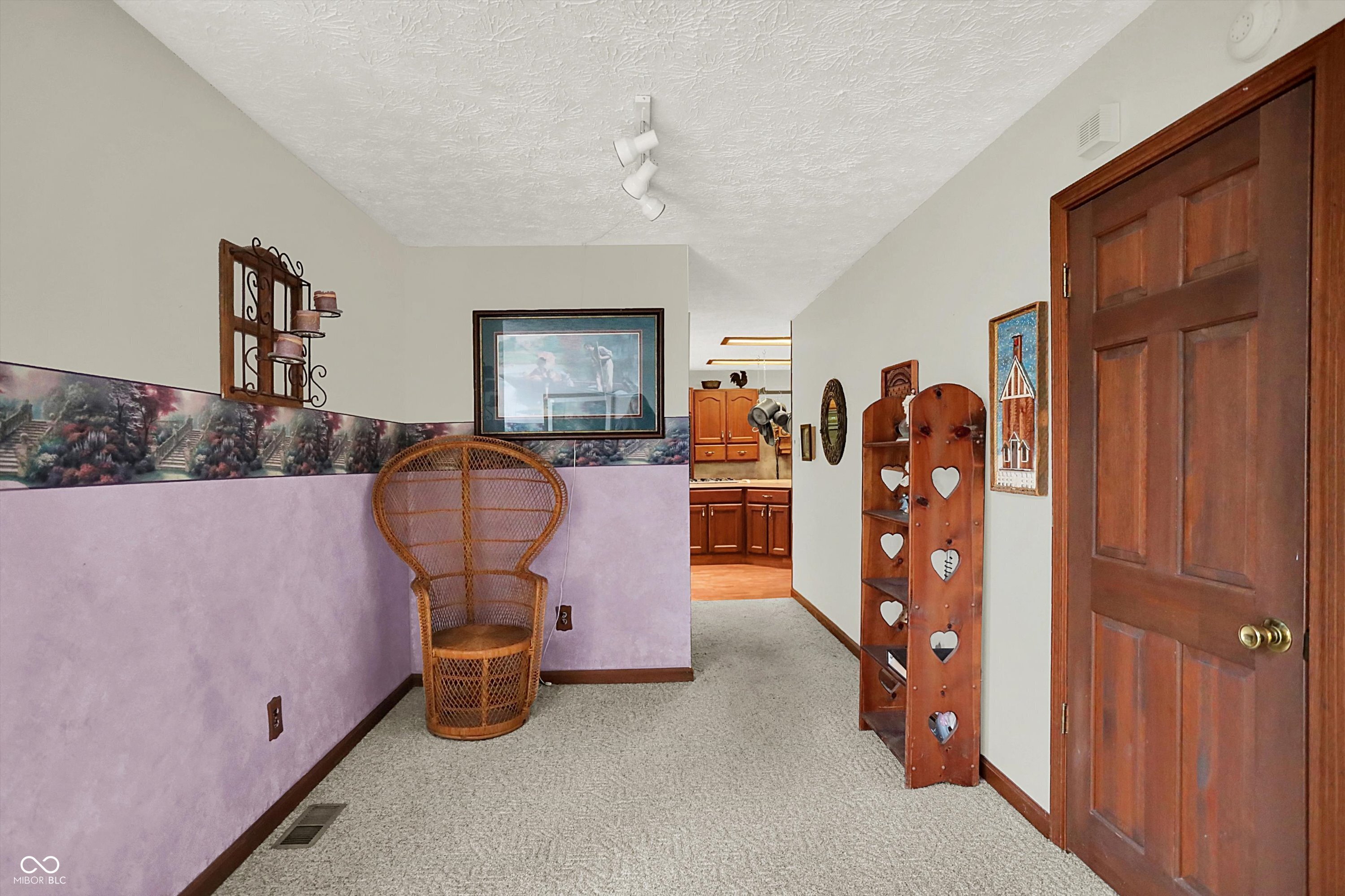 8537 Railroad Road Indianapolis, IN 46217 - Photo 10 of 34