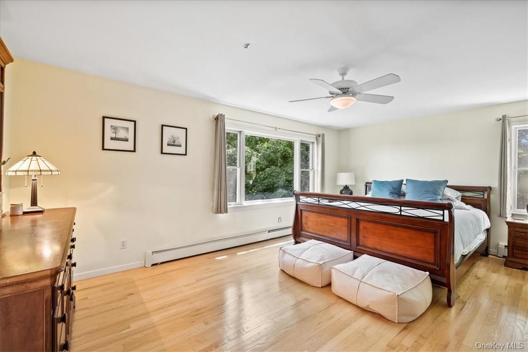 613 Rte 9W Piermont, NY 10968 - Photo 17 of 37 a room with wooden floor and furniture