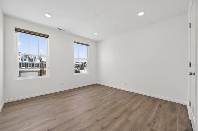 $499,900 | 533 Watercress Drive, Aurora, IL 60504