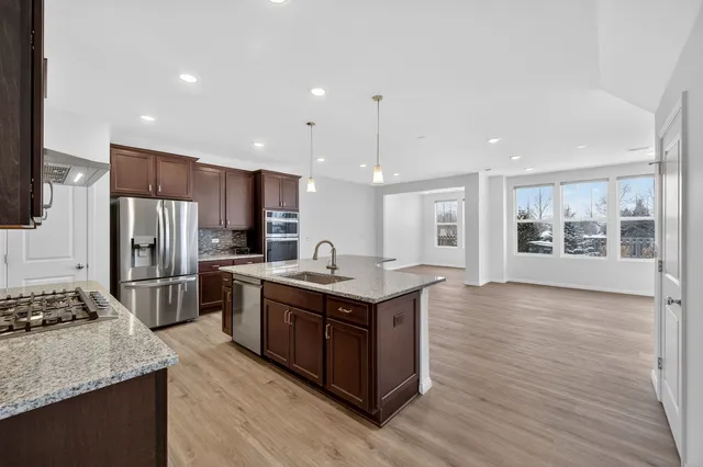 $499,900 | 533 Watercress Drive, Aurora, IL 60504