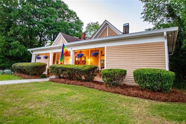$499,999 | 410 Cedar Street, Carrollton, GA 30117