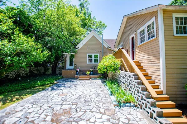 $499,999 | 410 Cedar Street, Carrollton, GA 30117