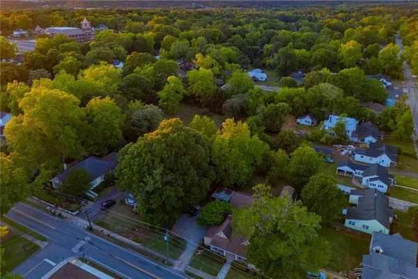$499,999 | 410 Cedar Street, Carrollton, GA 30117