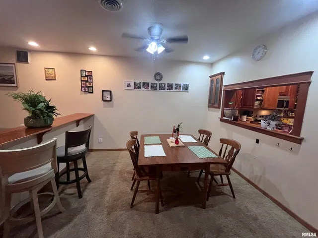 $195,000 | 439 North Howard Street, Du Quoin, IL 62832