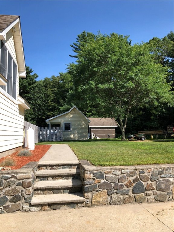 800 Knibb Road Burrillville, RI 02859 - Photo 5 of 40 Gallery Image 5