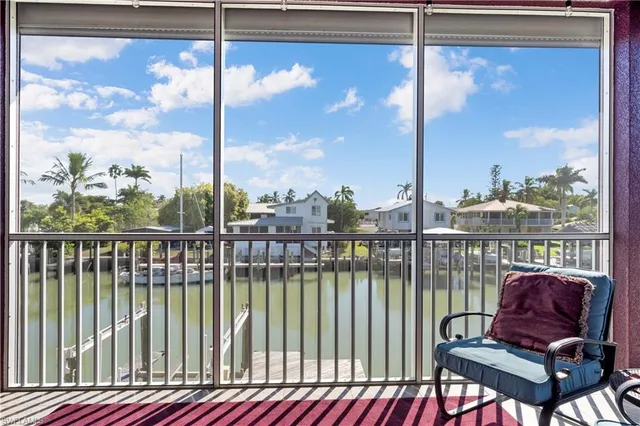 $1,299,000 | 566 Coconut Avenue, Goodland, FL 34140