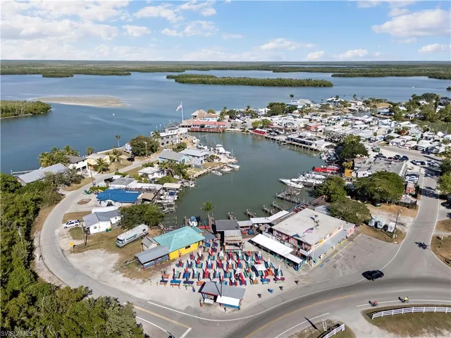 $1,299,000 | 566 Coconut Avenue, Goodland, FL 34140