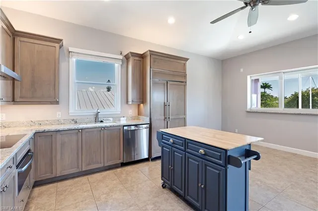 $1,299,000 | 566 Coconut Avenue, Goodland, FL 34140