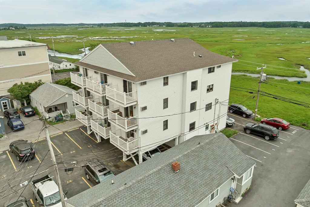 415 Ocean Boulevard, Unit 1E Hampton, NH 03842 - Photo 3 of 20