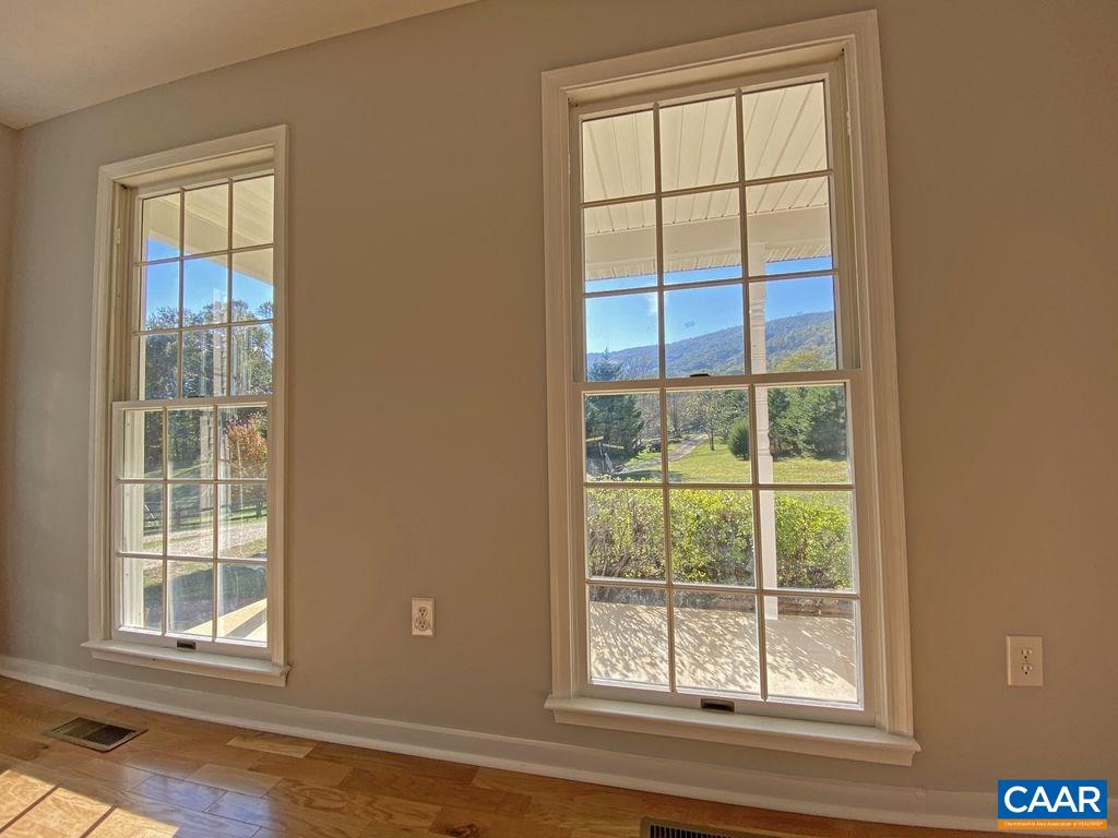 380 Mountain Road Afton, VA 22920 - Photo 3 of 28 Gallery Image 3