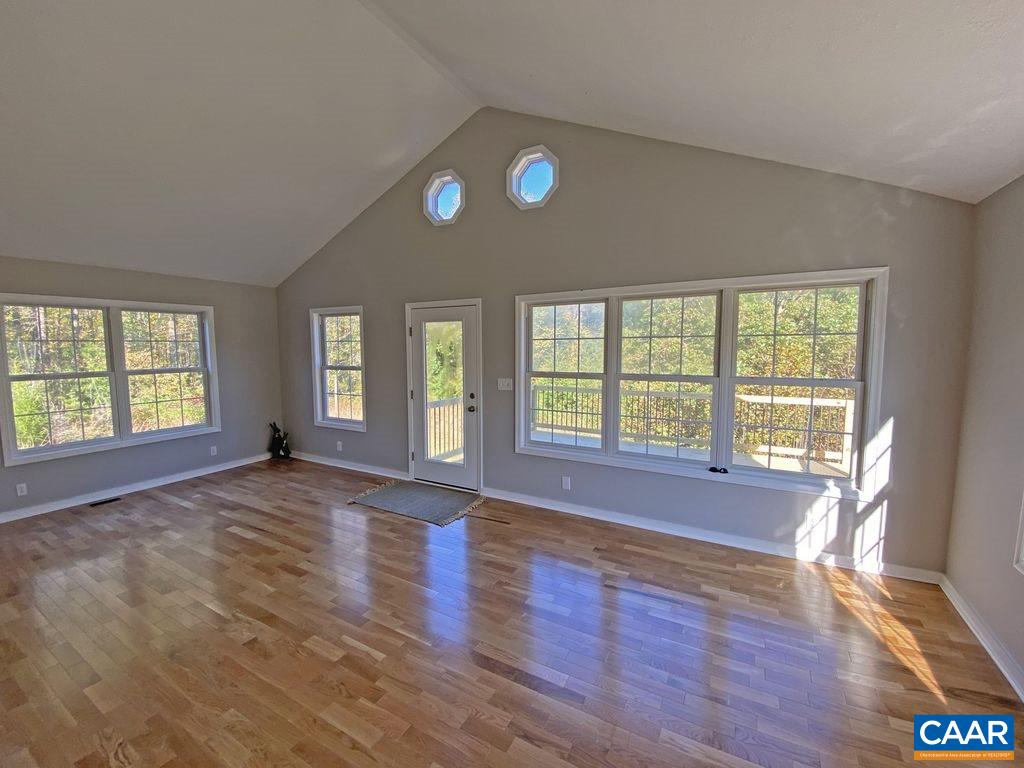 380 Mountain Road Afton, VA 22920 - Photo 8 of 28 Gallery Image 8