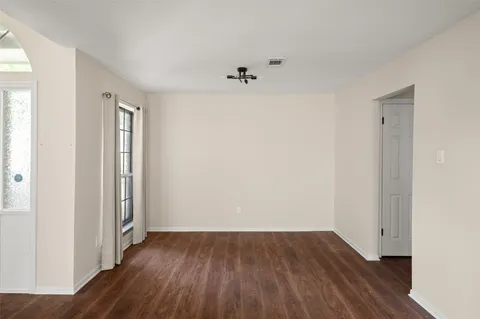 $230,000 | 6215 Woodland Forest Drive, Houston, TX 77088