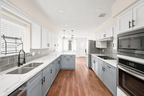 $230,000 | 6215 Woodland Forest Drive, Houston, TX 77088