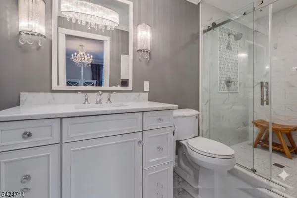 $1,825,000 | 12 Beacon Hill Drive, Chester, NJ 07930