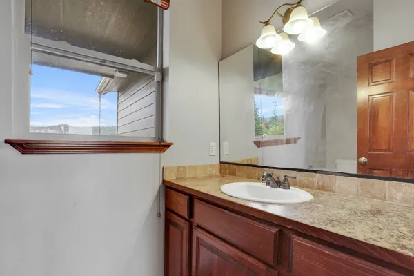 $849,999 | 20306 East Happy Trails Lane, Otis Orchards, WA 99027