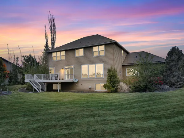 $849,999 | 20306 East Happy Trails Lane, Otis Orchards, WA 99027