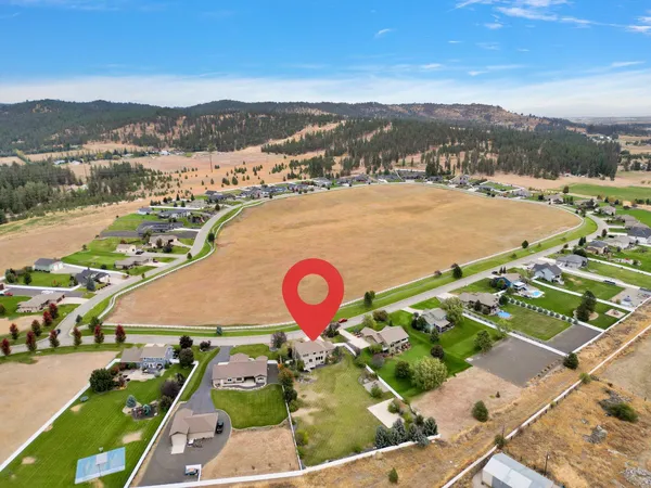 $849,999 | 20306 East Happy Trails Lane, Otis Orchards, WA 99027