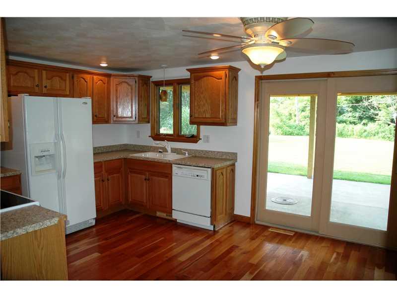 21 Profio Road McDonald, PA 15057 - Photo 3 of 12 Kitchen.