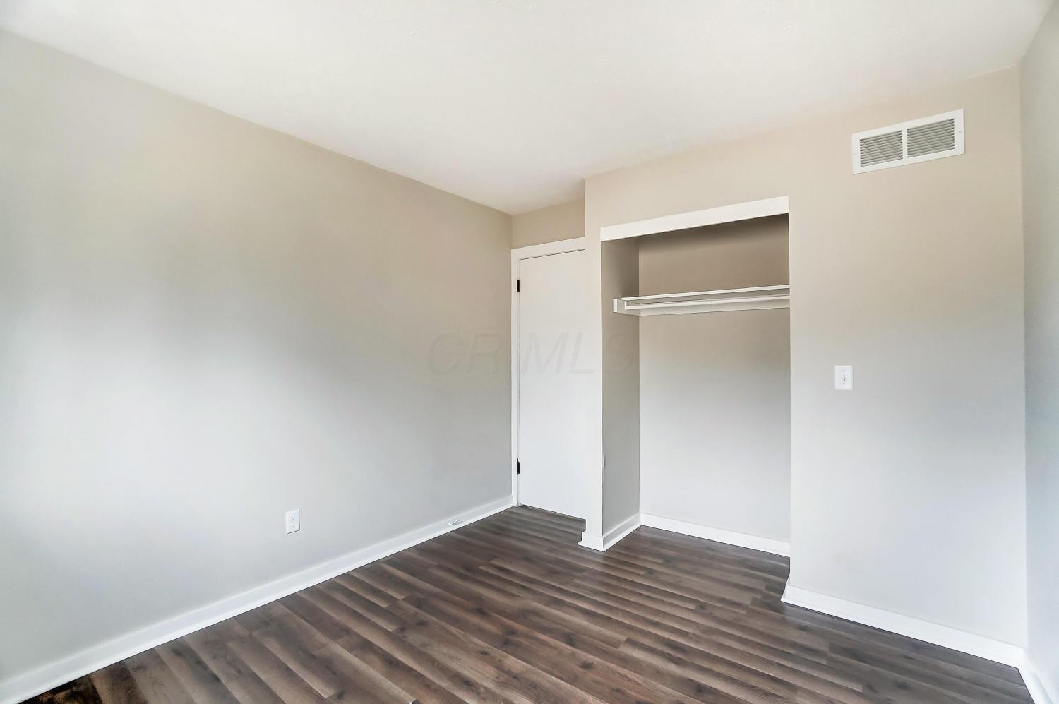 8036 Smoky Row Road Powell, OH 43065 - Photo 12 of 21 Gallery Image 12