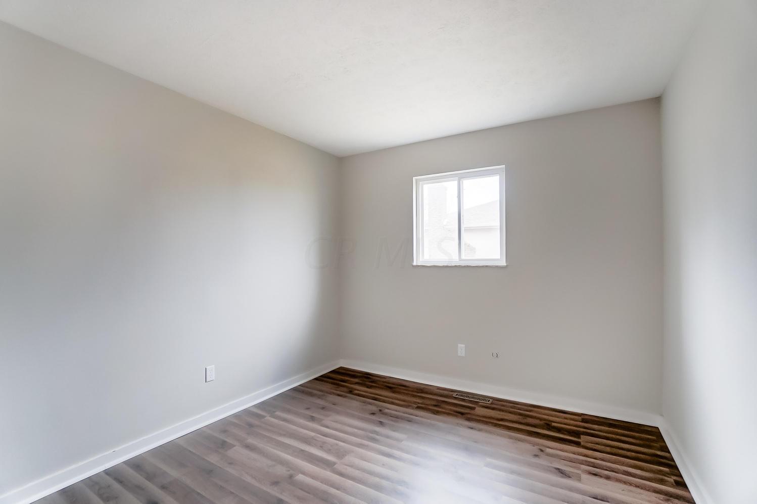 8036 Smoky Row Road Powell, OH 43065 - Photo 13 of 21 Gallery Image 13