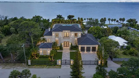 $1,879,988 | 8258 Longbay Boulevard, Sarasota, FL 34243