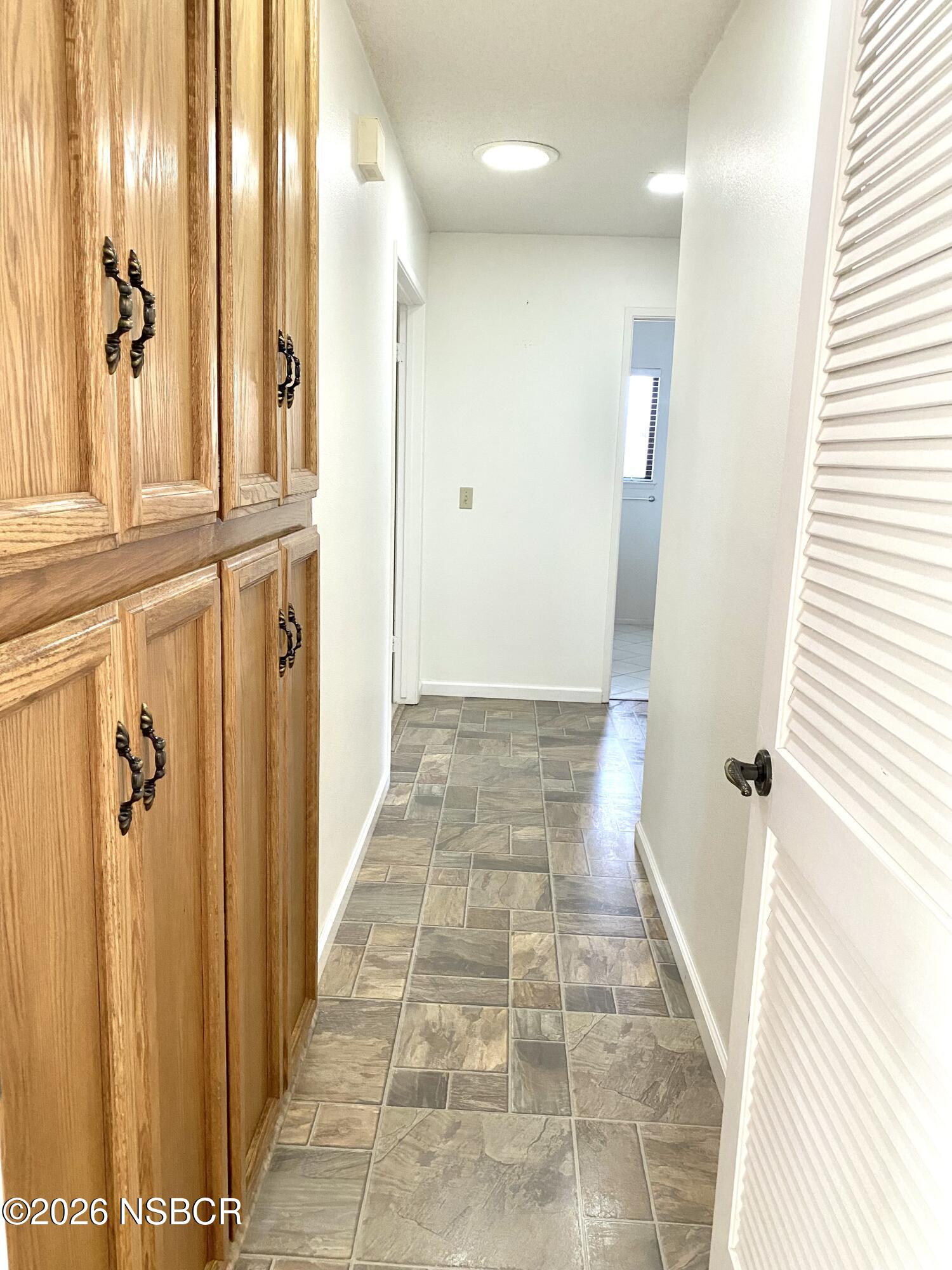 106 Galaxy Way Lompoc, CA 93436 - Photo 23 of 44 Hallway