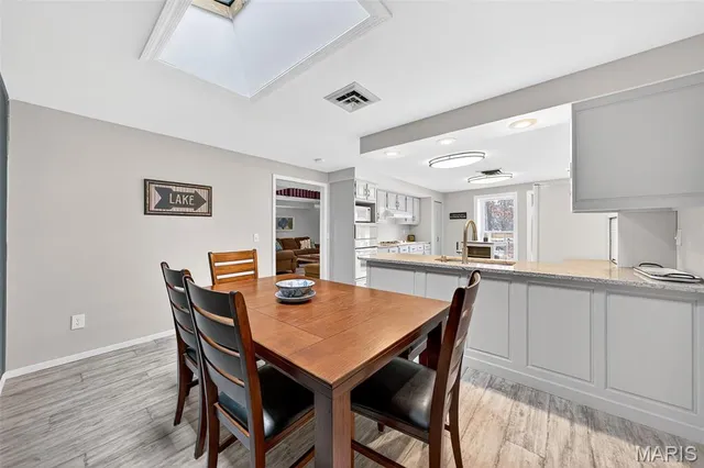 $500,000 | 17494 Hickory Lick Road, Wright City, MO 63390