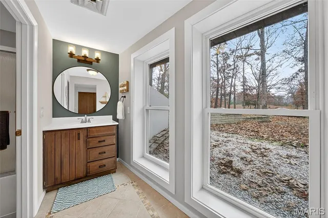 $500,000 | 17494 Hickory Lick Road, Wright City, MO 63390