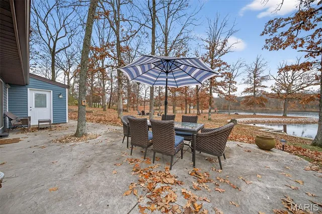 $500,000 | 17494 Hickory Lick Road, Wright City, MO 63390