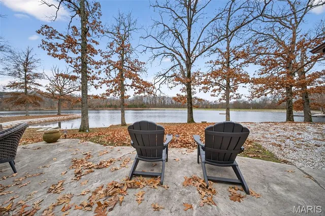 $500,000 | 17494 Hickory Lick Road, Wright City, MO 63390