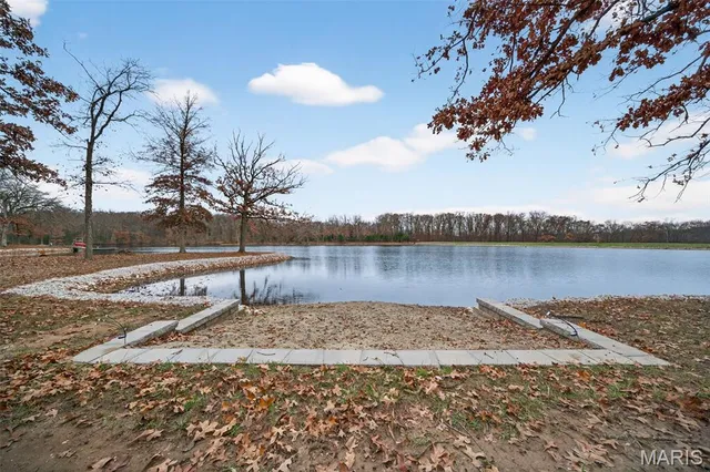 $500,000 | 17494 Hickory Lick Road, Wright City, MO 63390