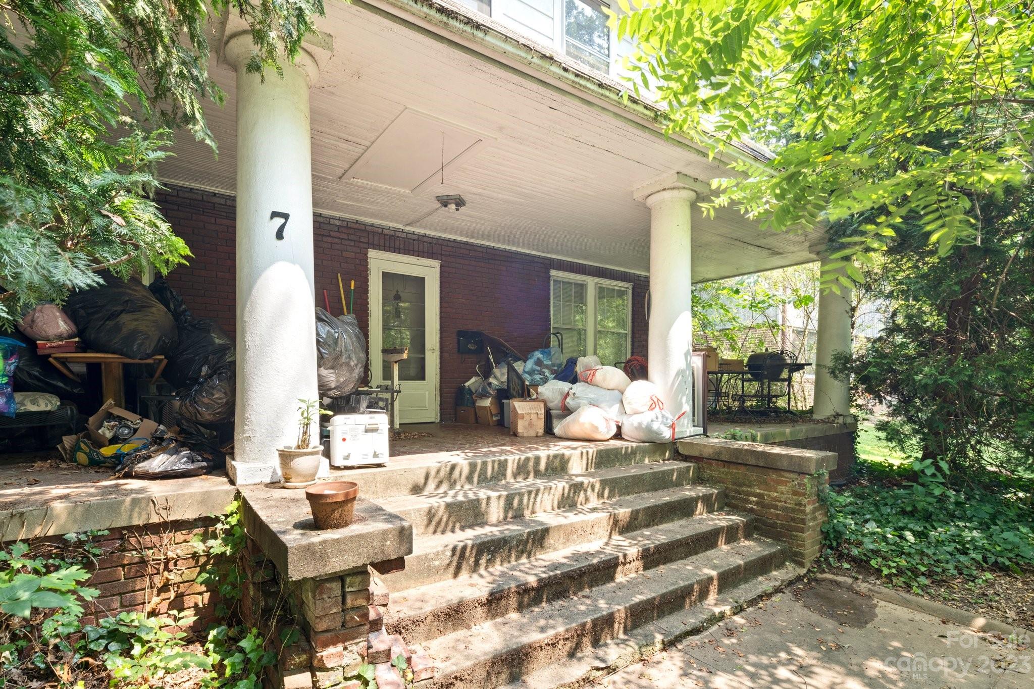 7 Vineyard Place, Asheville, NC 28804 Compass