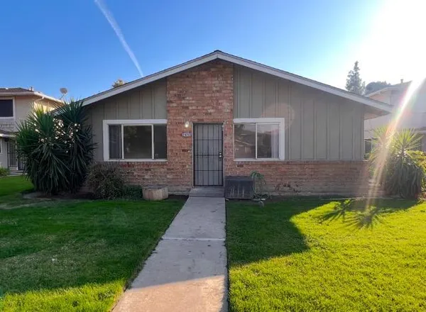 $122,500 | 2693 West Fairmont Avenue, Unit 102, Fresno, CA 93705