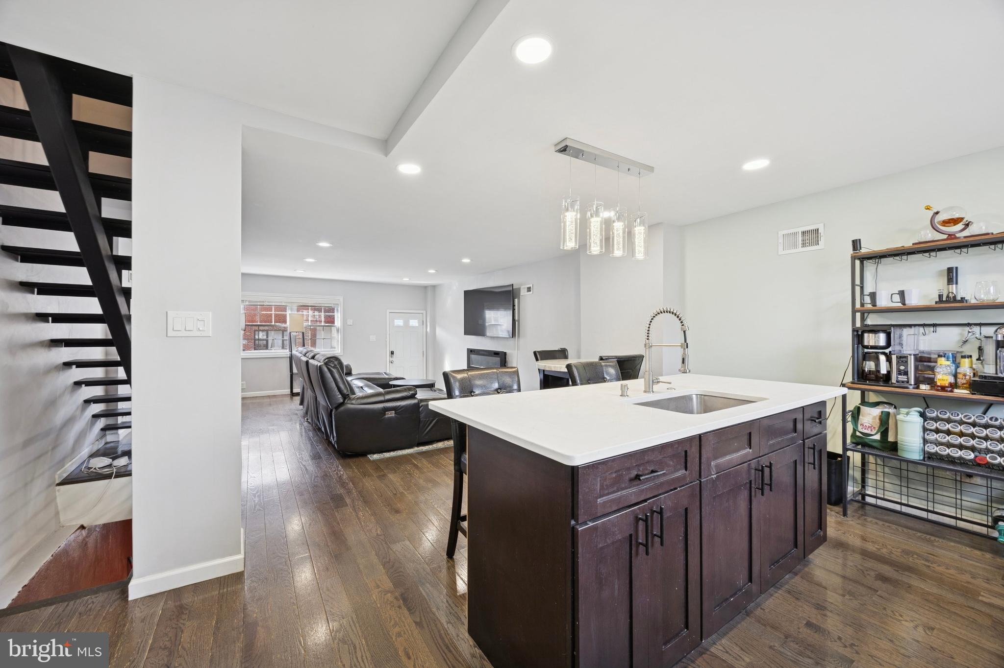 1607 South 28th Street Philadelphia, PA 19145 - Photo 10 of 24